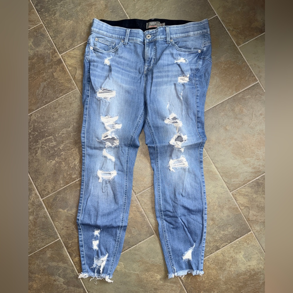 Torrid bombshell stretch Skinny Jeans